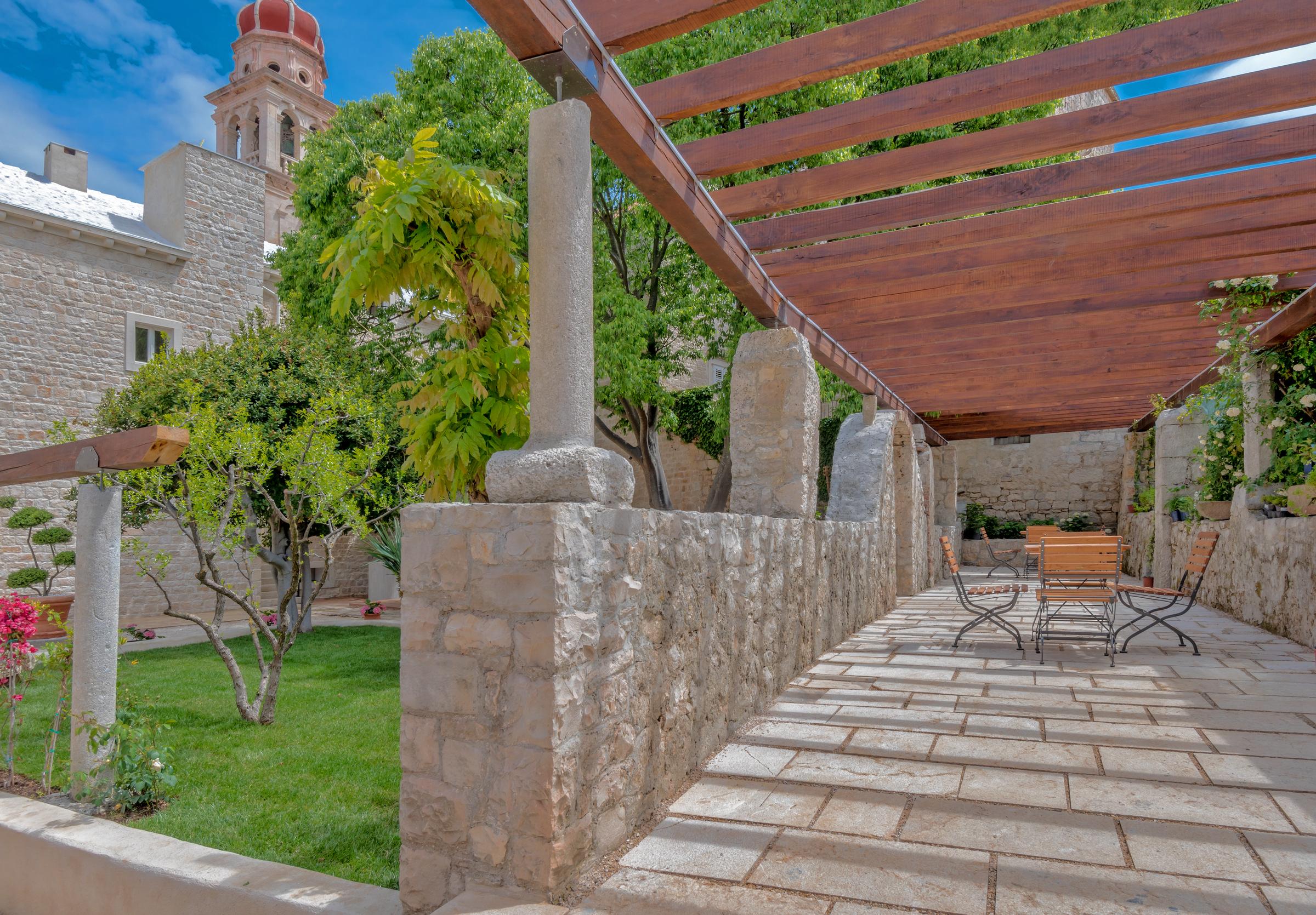 Puteus Palace Heritage 5* Pucisca