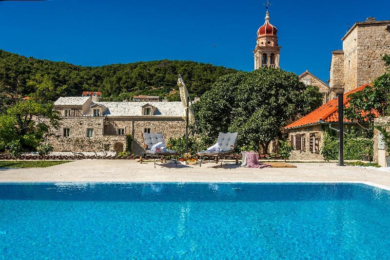 Hotel Puteus Palace Heritage 5*