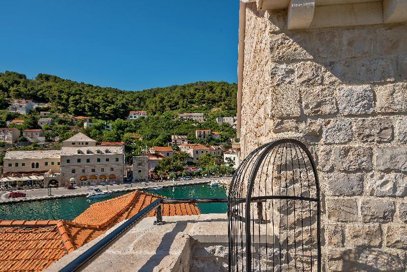 Hotel Puteus Palace Heritage Pucisca