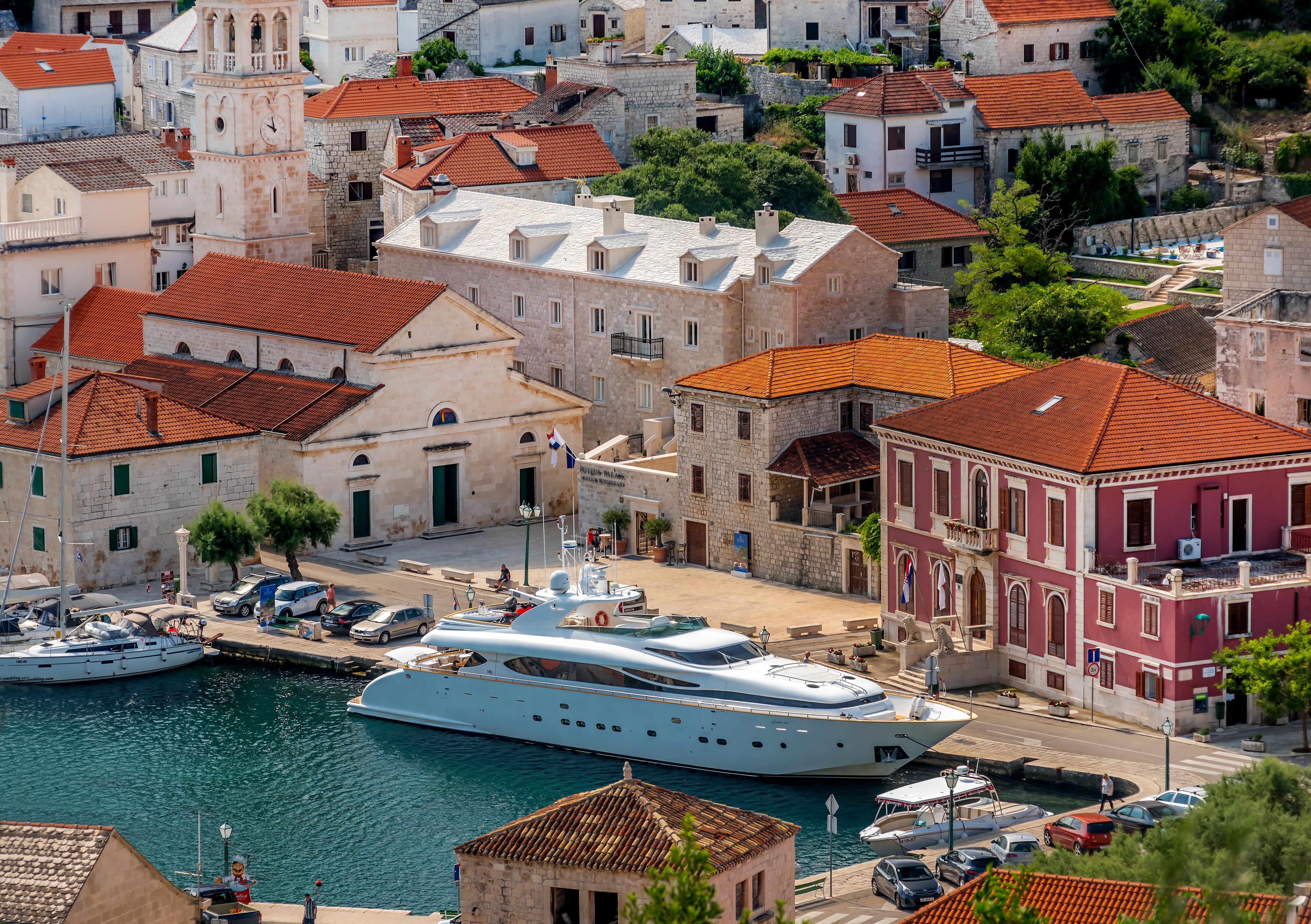 Puteus Palace Heritage Hotel Pucisca